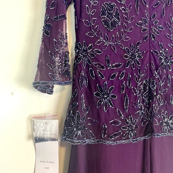 Pisarro Nights Beaded Purple Gown Mesh long sleeve. Size 8 - Picture 8 of 11